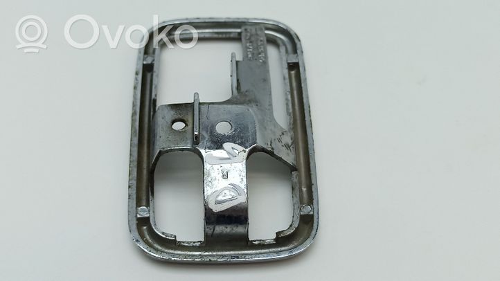 Mercedes-Benz E W123 Copertura per maniglia portiera posteriore 1087660611