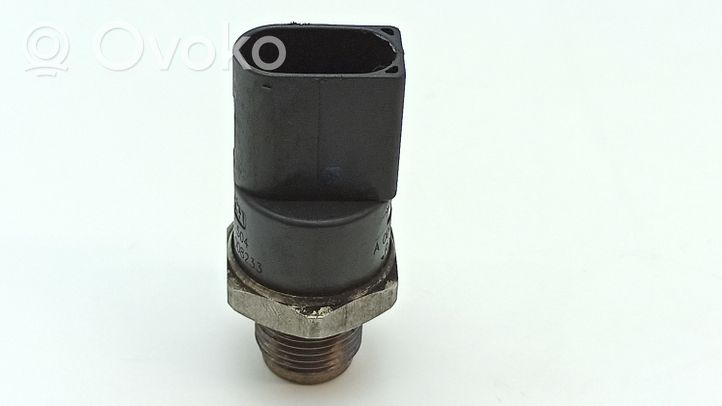 Mercedes-Benz E W211 Sensore di pressione del carburante 0281002504