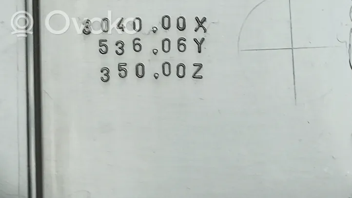 Mercedes-Benz C W203 Dolny panel schowka koła zapasowego A2036908425