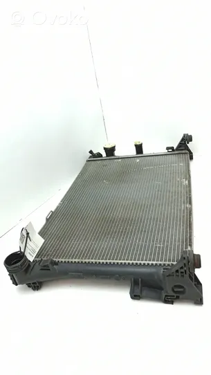 Mercedes-Benz E W212 Radiador del refrigerante A2045004103