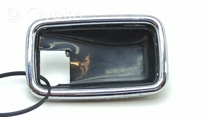 Mercedes-Benz COMPAKT W115 Front door handle cover 1087660511