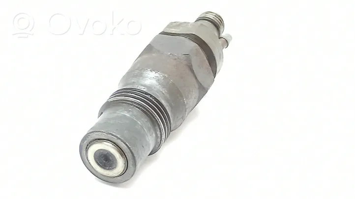 Mercedes-Benz COMPAKT W115 Injecteur de carburant KCA30SD27