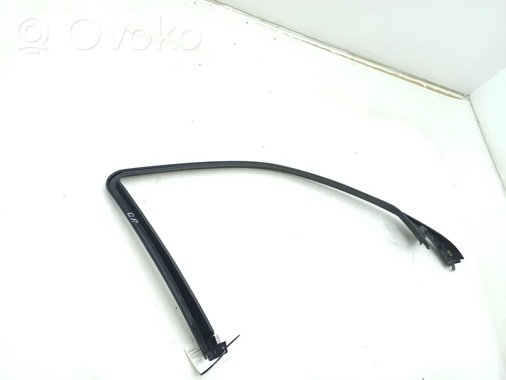 Lexus LS 430 Front door glass trim molding 6766350030