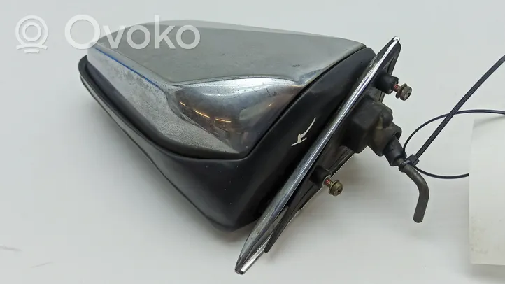 Mercedes-Benz 280 450 W116 Manual wing mirror E117050