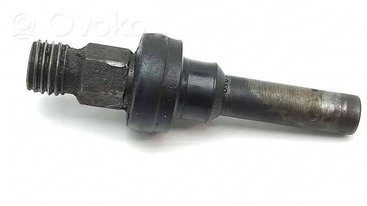 Mercedes-Benz 280 450 W116 Fuel injector 