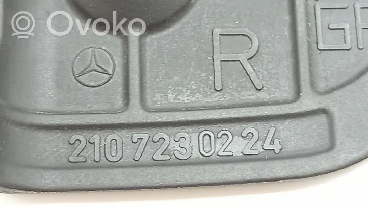 Mercedes-Benz CLK A208 C208 Inne elementy wykończeniowe drzwi przednich 2107230224