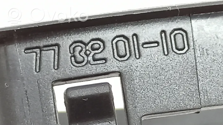 BMW Z4 E85 E86 Ilmastointi-/lämmityslaitteen säätimen kehys 7048495