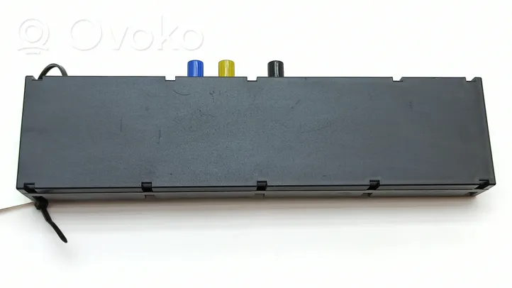 BMW Z4 E85 E86 Aerial antenna amplifier 6912817