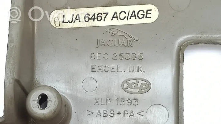 Jaguar XJ X300 Ohjauspyörän pylvään verhoilu BEC21466