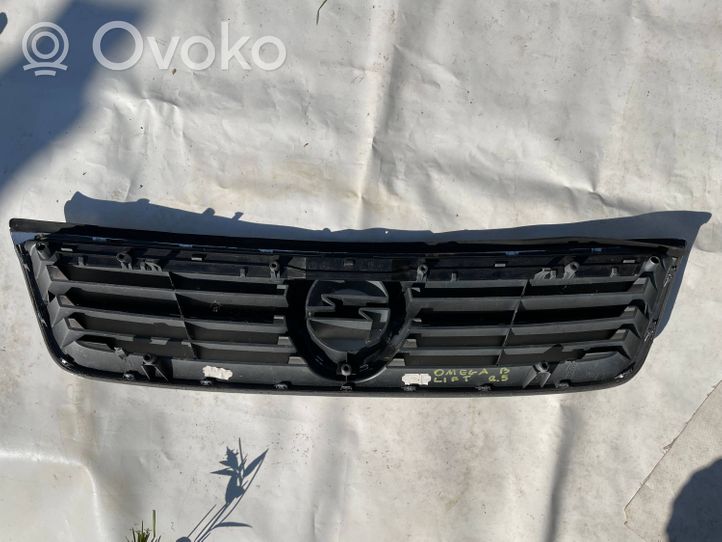 Opel Omega B2 Maskownica / Grill / Atrapa górna chłodnicy 09184938