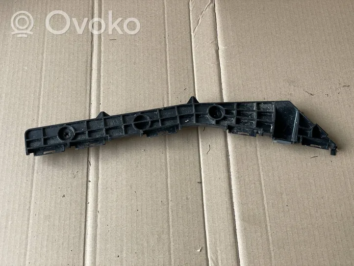 Toyota Avensis T270 Support de pare-chocs arrière 52576-05061