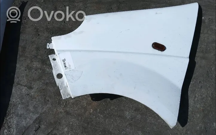 Renault Twingo III Błotnik przedni 1405185