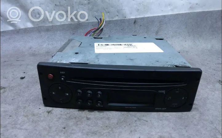 Renault Kangoo I Radio/CD/DVD/GPS-pääyksikkö 8200633639