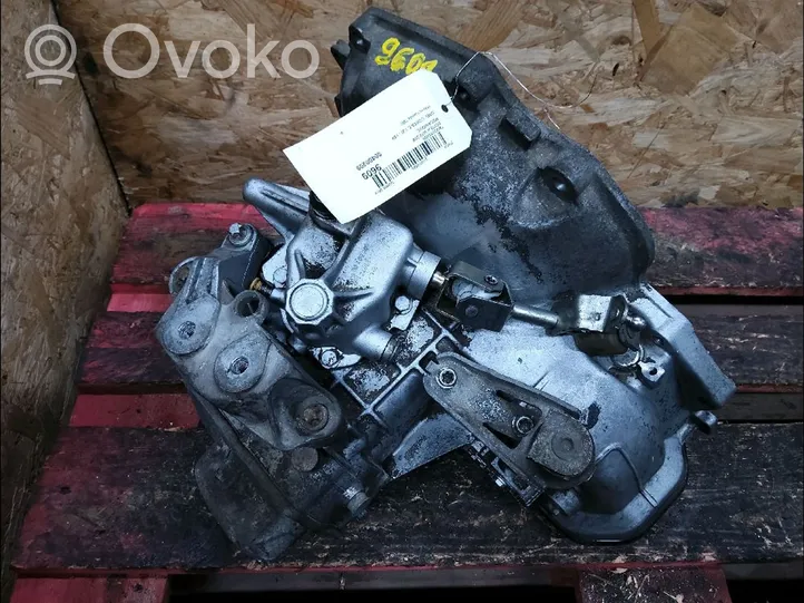 Opel Corsa C Manualna 5-biegowa skrzynia biegów 55351213