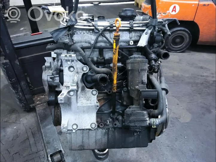 Volkswagen Golf V Moteur 93173813