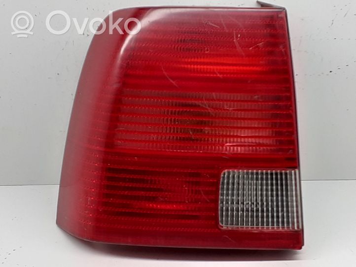 Volkswagen PASSAT B5 Lampa tylna 3B5945095F