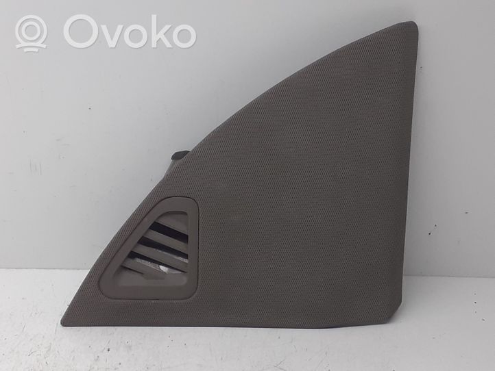 Nissan Murano Z50 Rivestimento del pannello 68421CA000