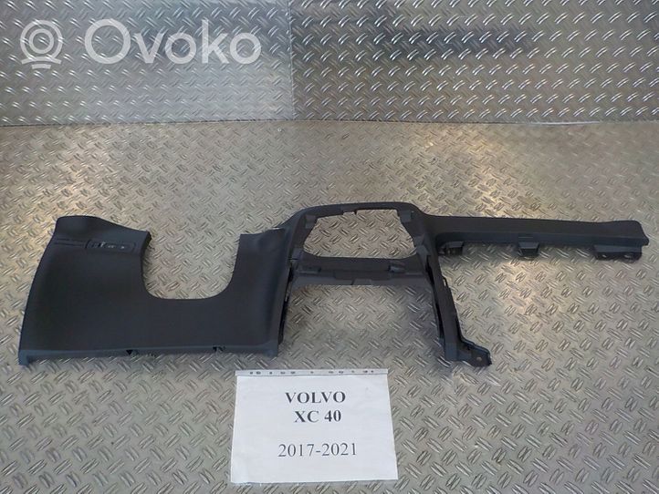 Volvo XC40 Paneļa dekoratīvās apdares vairogs (apakšējais) 31442616