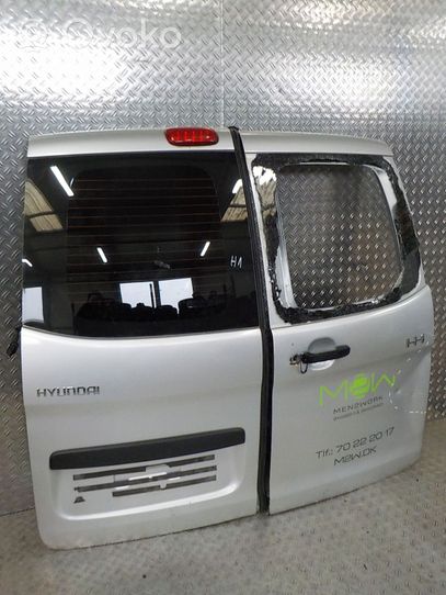 Hyundai H-1, Starex, Satellite Porte battante arrière 