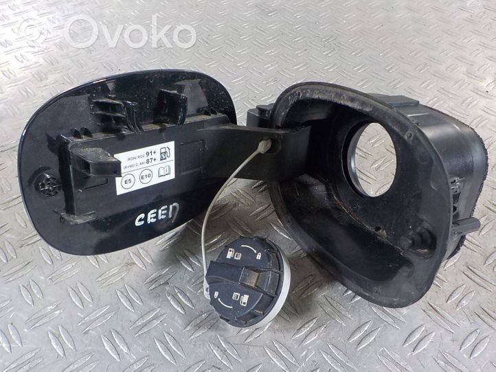 KIA Ceed Bouchon, volet de trappe de réservoir à carburant 69513J7200