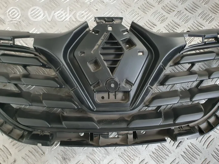 Renault Captur Maskownica / Grill / Atrapa górna chłodnicy 623109707R