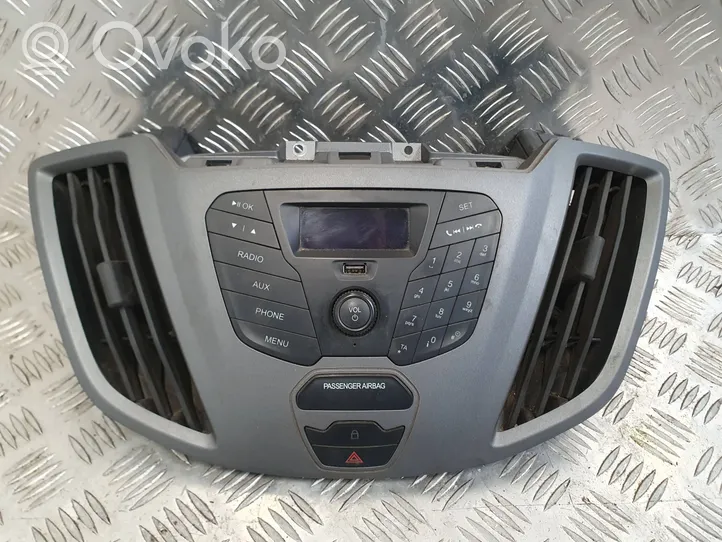 Ford Transit Radio/CD/DVD/GPS-pääyksikkö BK3T-18D815-GA