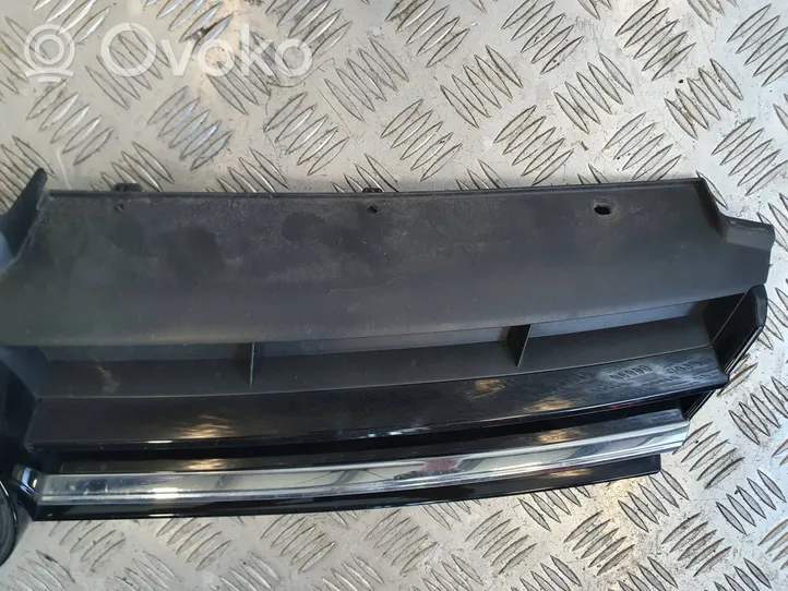 Volkswagen Golf VII Front bumper upper radiator grill 5G0853651CD