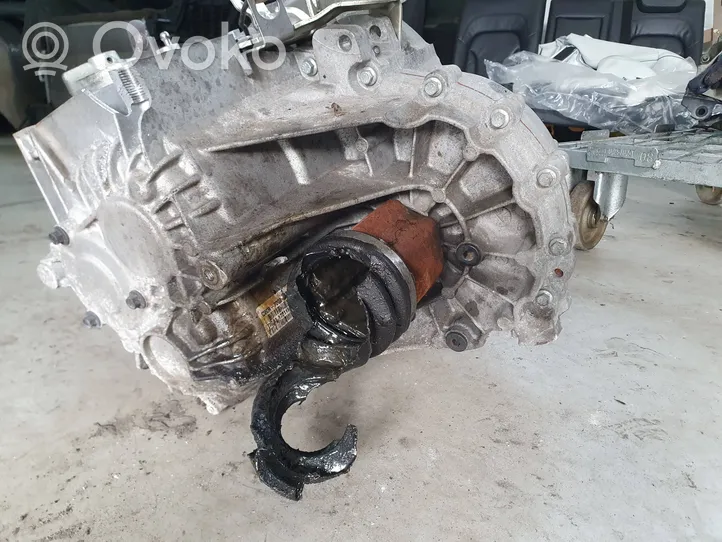 Ford Kuga II Boîte de vitesses manuelle à 6 vitesses CV6R-7002-DCA