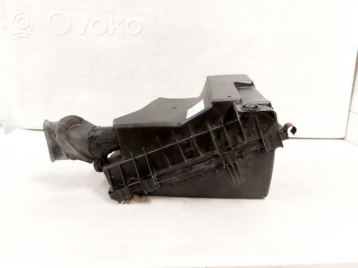 Audi A3 S3 8L Oro filtro dėžė 8L0133837