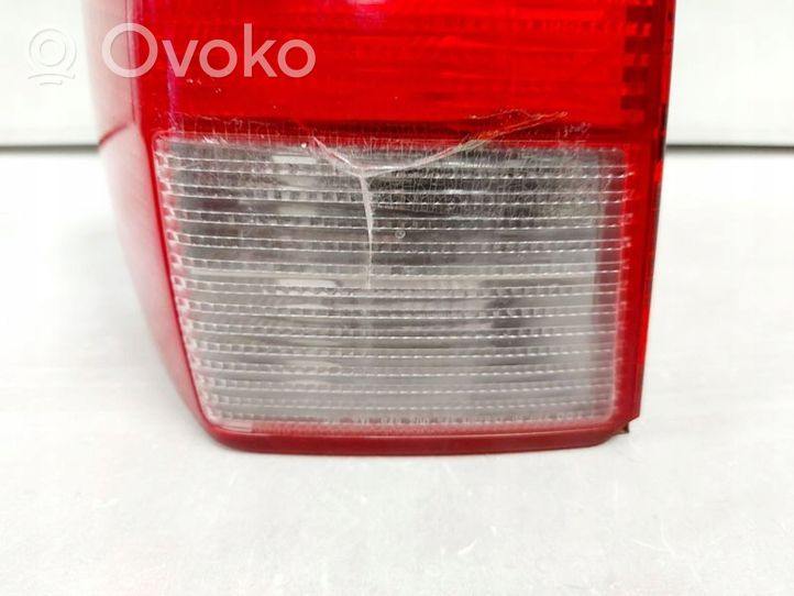 Mitsubishi Endeavor Lampa tylna  2XL949200