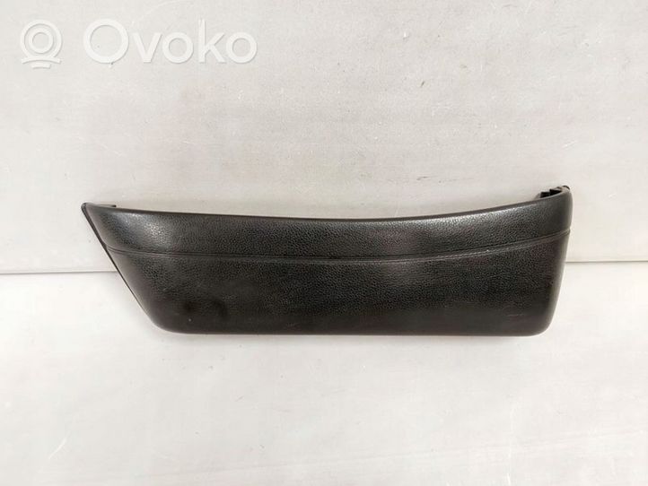 Mercedes-Benz W123 Rivestimento del pannello della portiera anteriore  1237270164