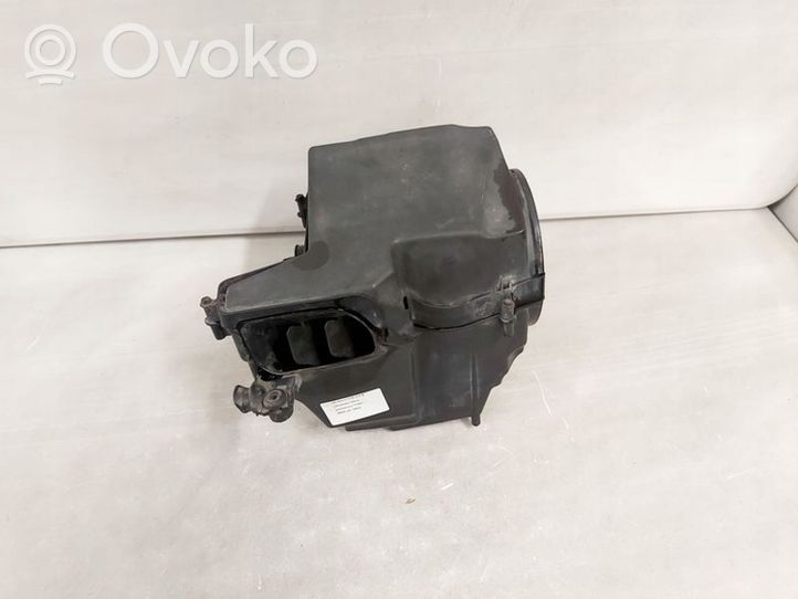 Volvo C30 Ilmansuodattimen kotelon kansi 7M51-9600-AH