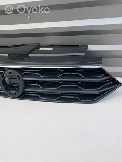 Volkswagen T-Roc Maskownica / Grill / Atrapa górna chłodnicy 2GA853343B