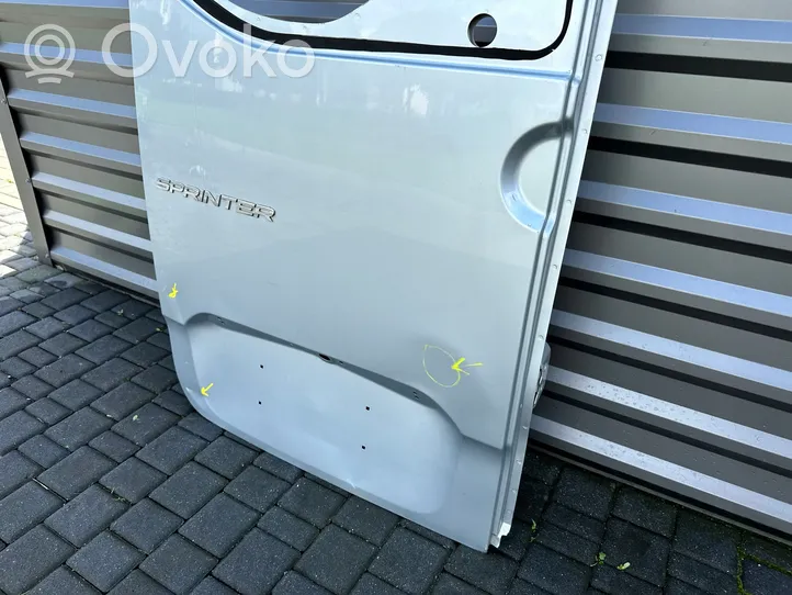 Mercedes-Benz Sprinter W907 W910 Back/rear loading door 