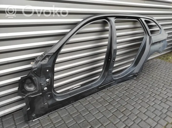 BMW 5 G30 G31 Pannello laterale anteriore 