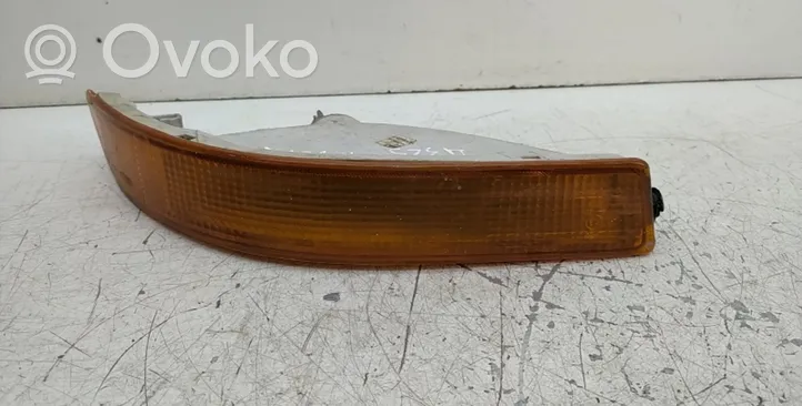 Toyota Corolla E100 Lampa przednia 