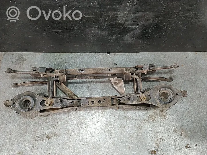 Volvo C30 Sottotelaio anteriore 