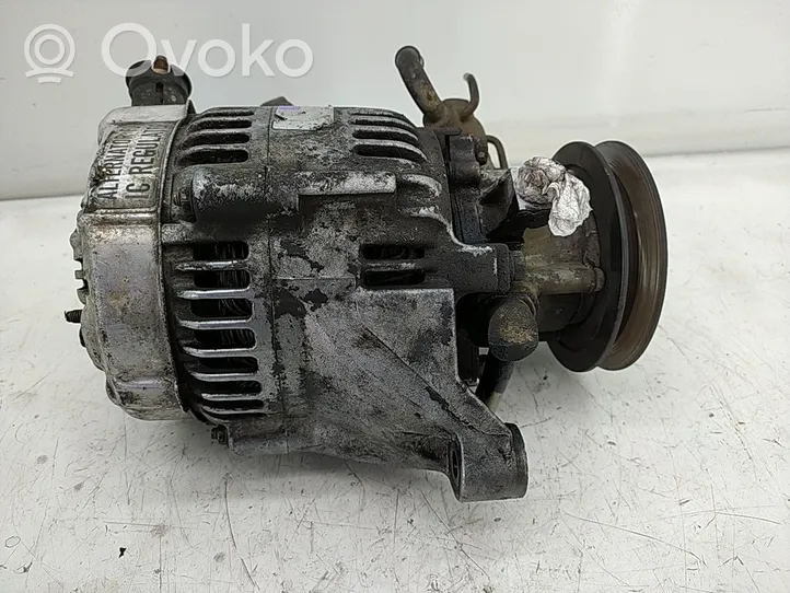 Toyota Carina T190 Generatore/alternatore 