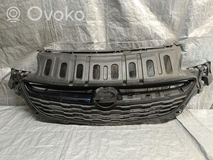 Opel Corsa E Front bumper upper radiator grill 39003576