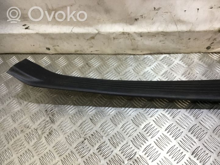 Mercedes-Benz GLE (W166 - C292) Front sill trim cover A1666801735