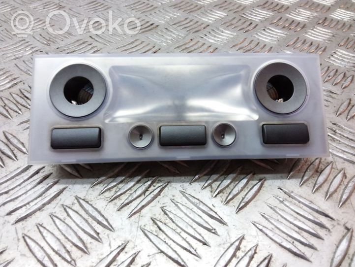 BMW 7 E65 E66 Lampka podsufitki tylna 8379701