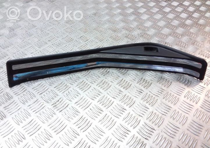 BMW 3 E46 Rivestimento posteriore minigonna laterale 8219188