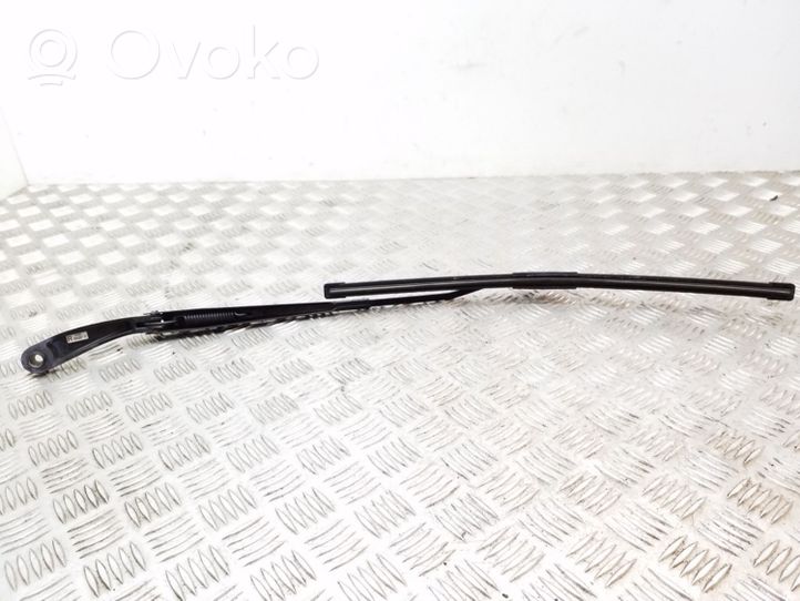 Mazda 3 I Front wiper blade arm 