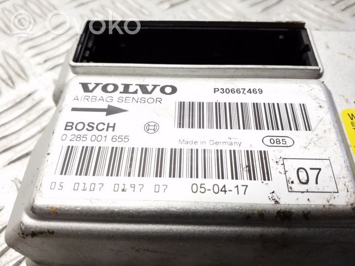 Volvo XC70 Oro pagalvių valdymo blokas 0285001655