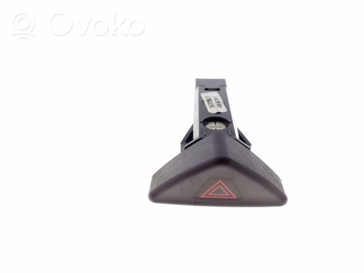 Volvo XC70 Hazard light switch 30739320