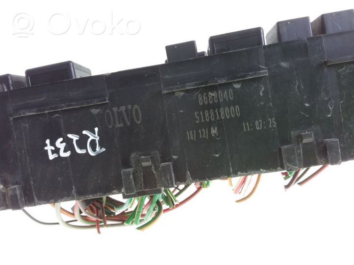 Volvo V50 Relay mounting block 8688040