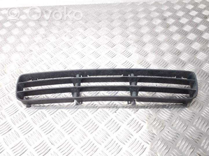 Volkswagen Bora Mascherina inferiore del paraurti anteriore 1J5853677B