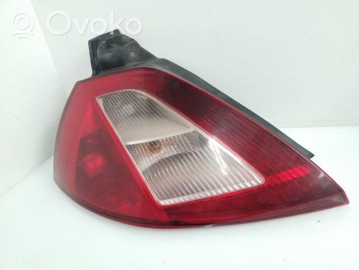 Renault Megane II Lampa tylna 8200073236