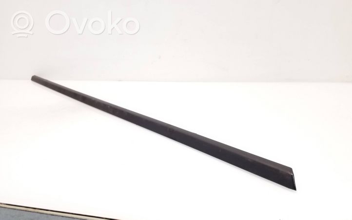 Volvo XC60 Rivestimento modanatura del vetro della portiera posteriore 31402543