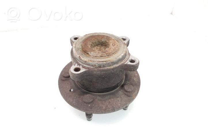 Opel Zafira C Rear wheel hub 13502873